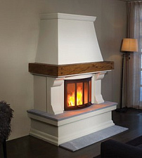 Печь-камин Finse низкий с балкой-дерево, полкой и притопочной панелью из мрамора ruivina